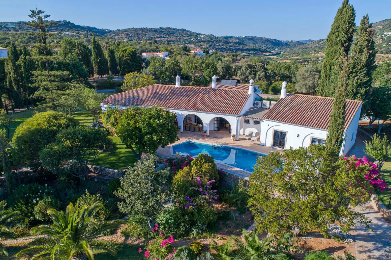 Villa dos Ciprestes