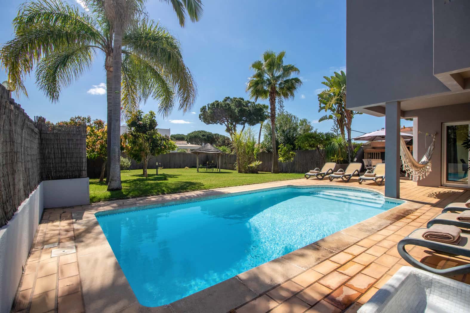 Villa Nadiana by Portucasa